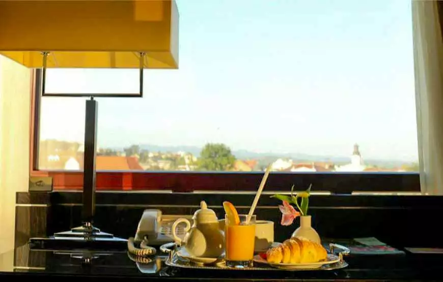 Готель “Олд Континент” Ужгород