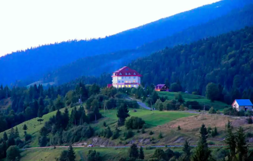 Restaurant of recreation center Kamyanka