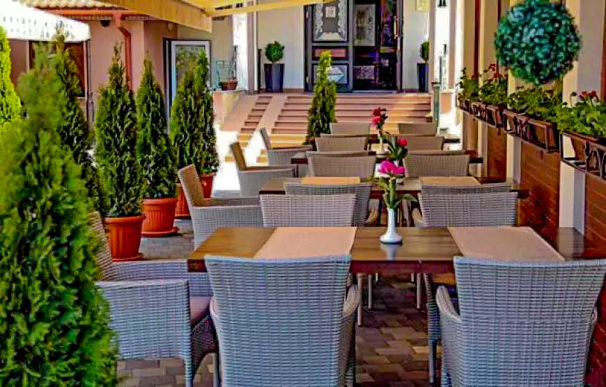 Готель “Ferdinand”, Мукачево