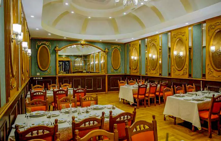 Готель “Стар”, Мукачево