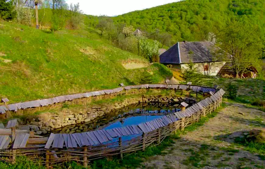 Отель “To Lem Ande”, Лумшоры