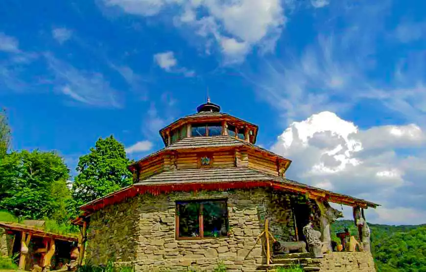 Отель “To Lem Ande”, Лумшоры