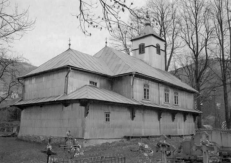 Церква Різдва Богородиці у Квасах