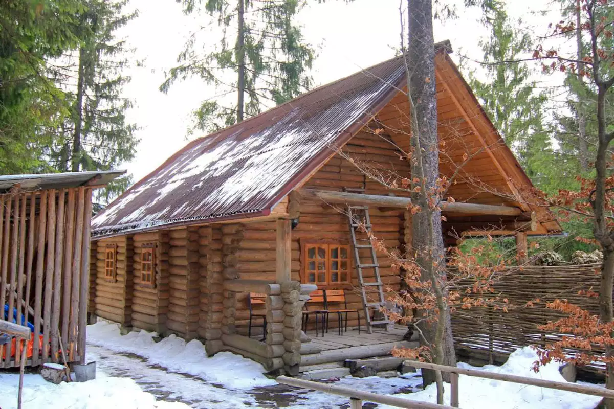 Ресторан Грунок (Під водоспадом)