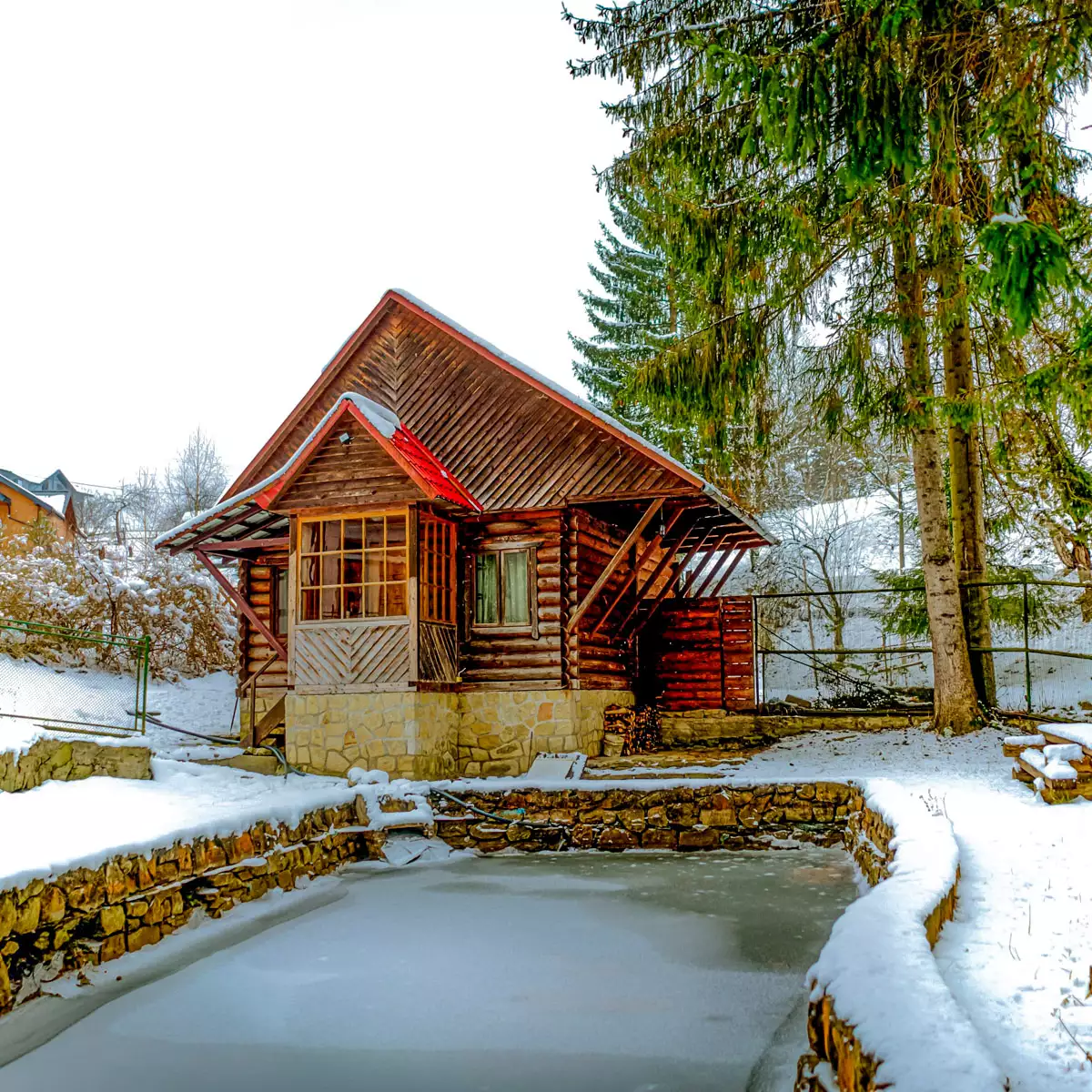 Hotel “Mykulyn Chutirets”