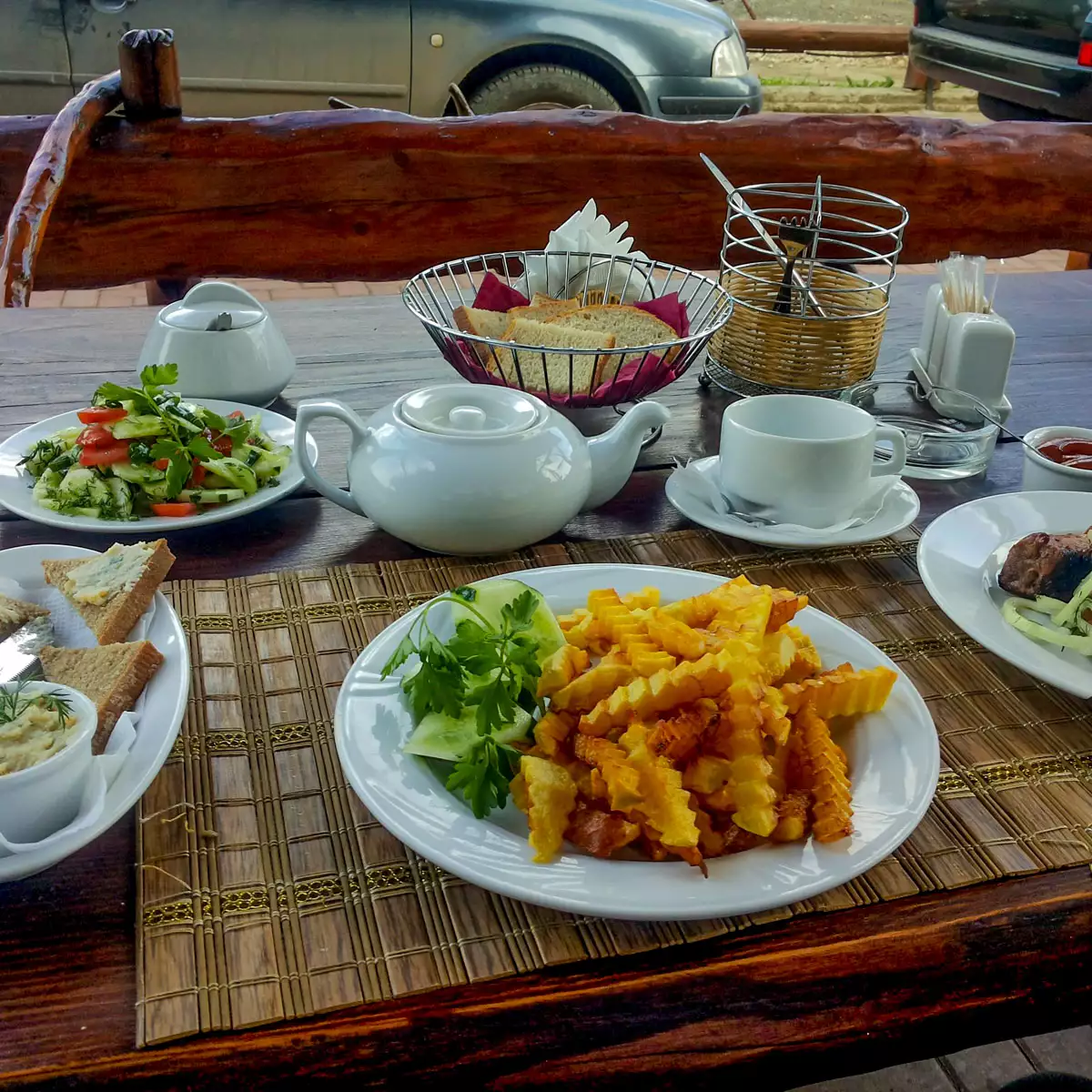 Ресторан при гостинице «Миллениум»