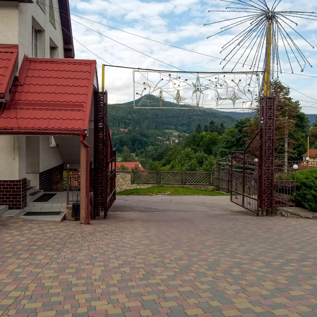 Sanatorium “Karpaty” in Jaremtsche
