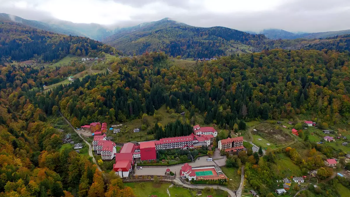 Sanatorium “Karpaty” in Jaremtsche