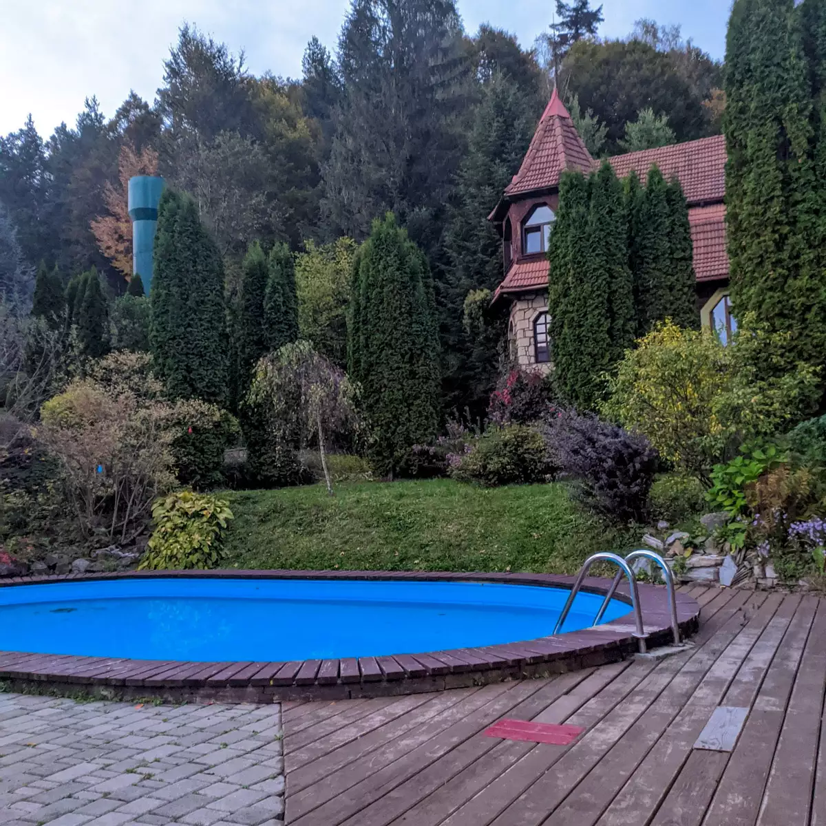 Sanatorium “Karpaty” in Jaremtsche