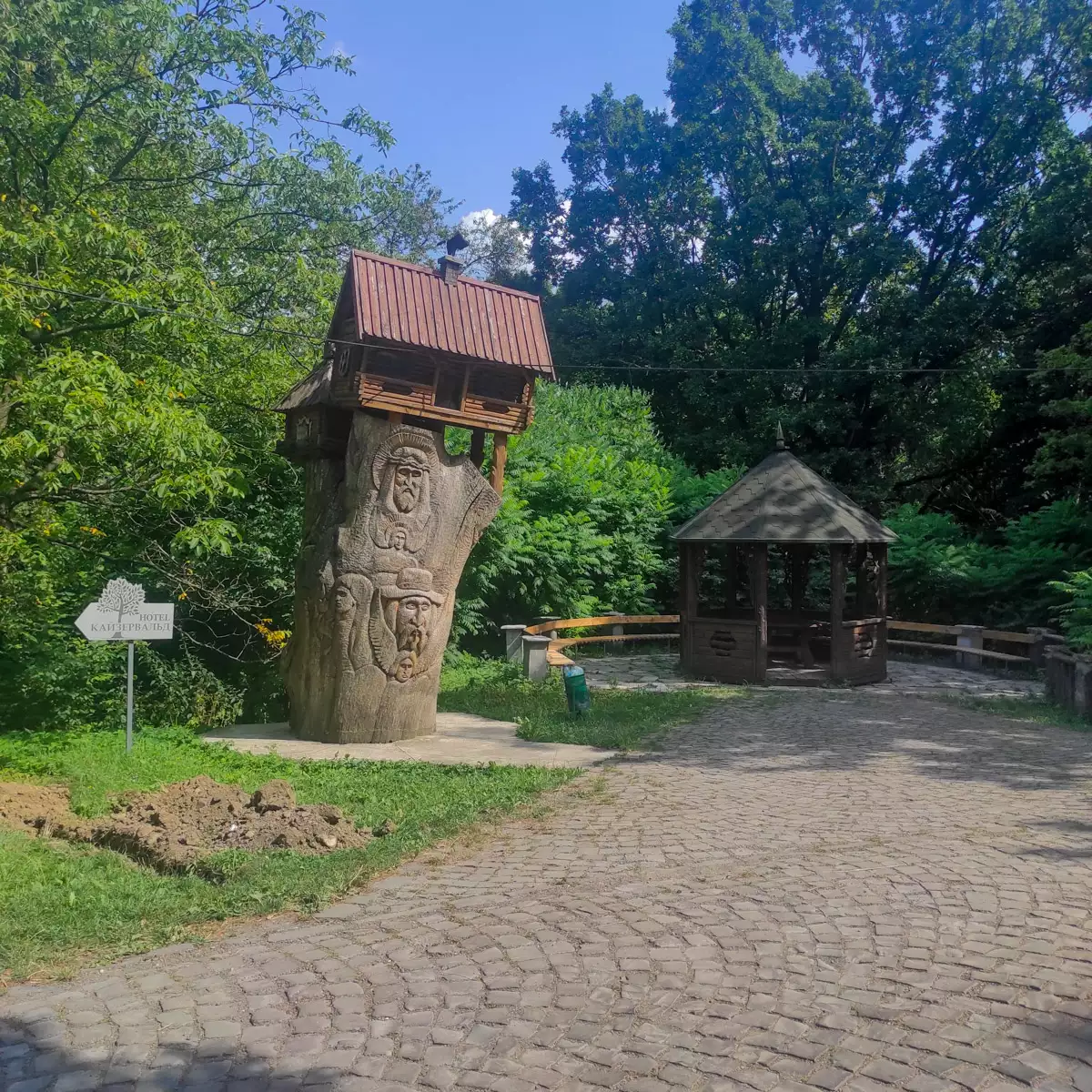 Палац графів Шенборнів (замок Берегвар)