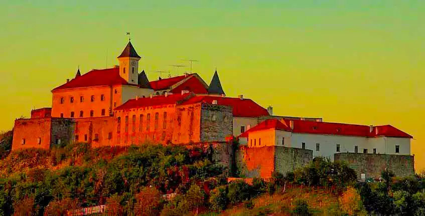 Замок Паланок