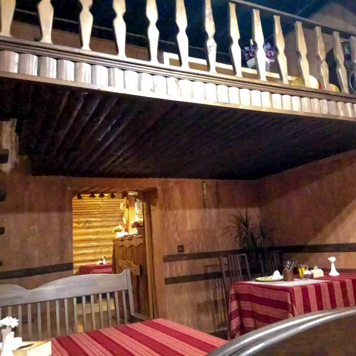 Kolyba Ulyk Cafe-Restaurant