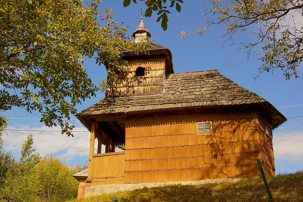 Церква святих Петра і Павла (Уклин)