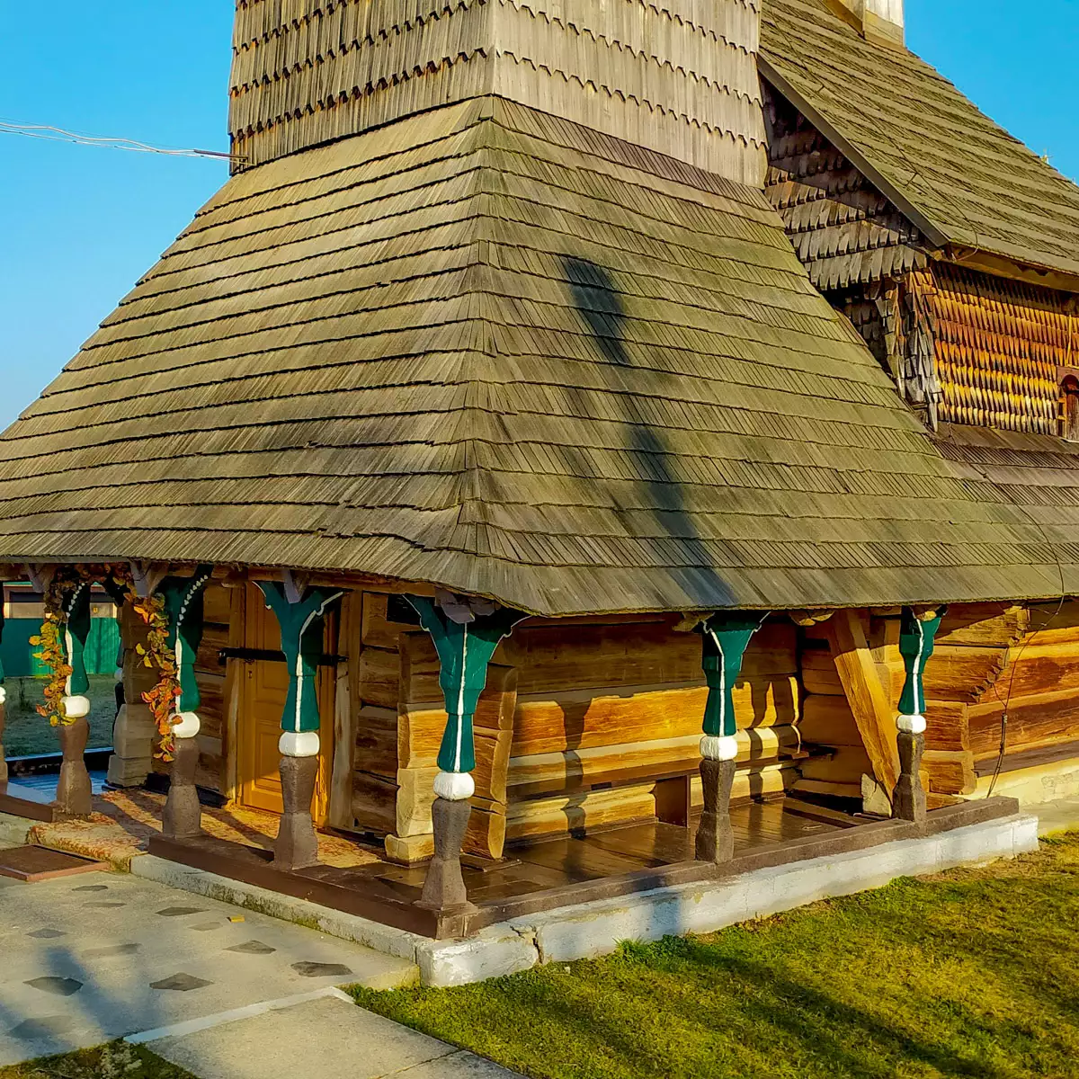 Михайлівська церква у Сваляві