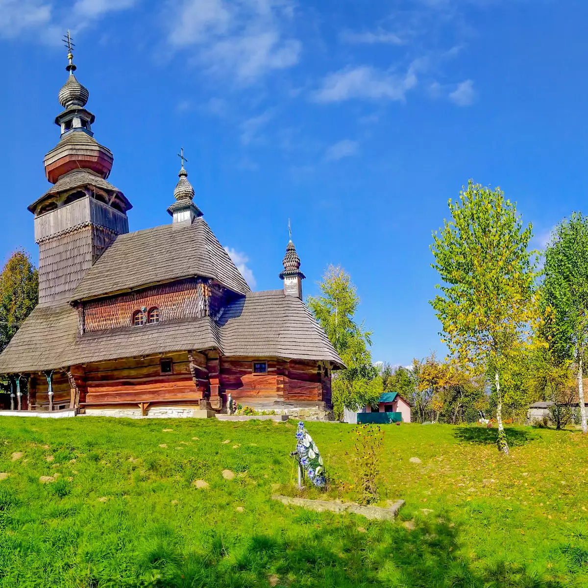 Михайлівська церква у Сваляві