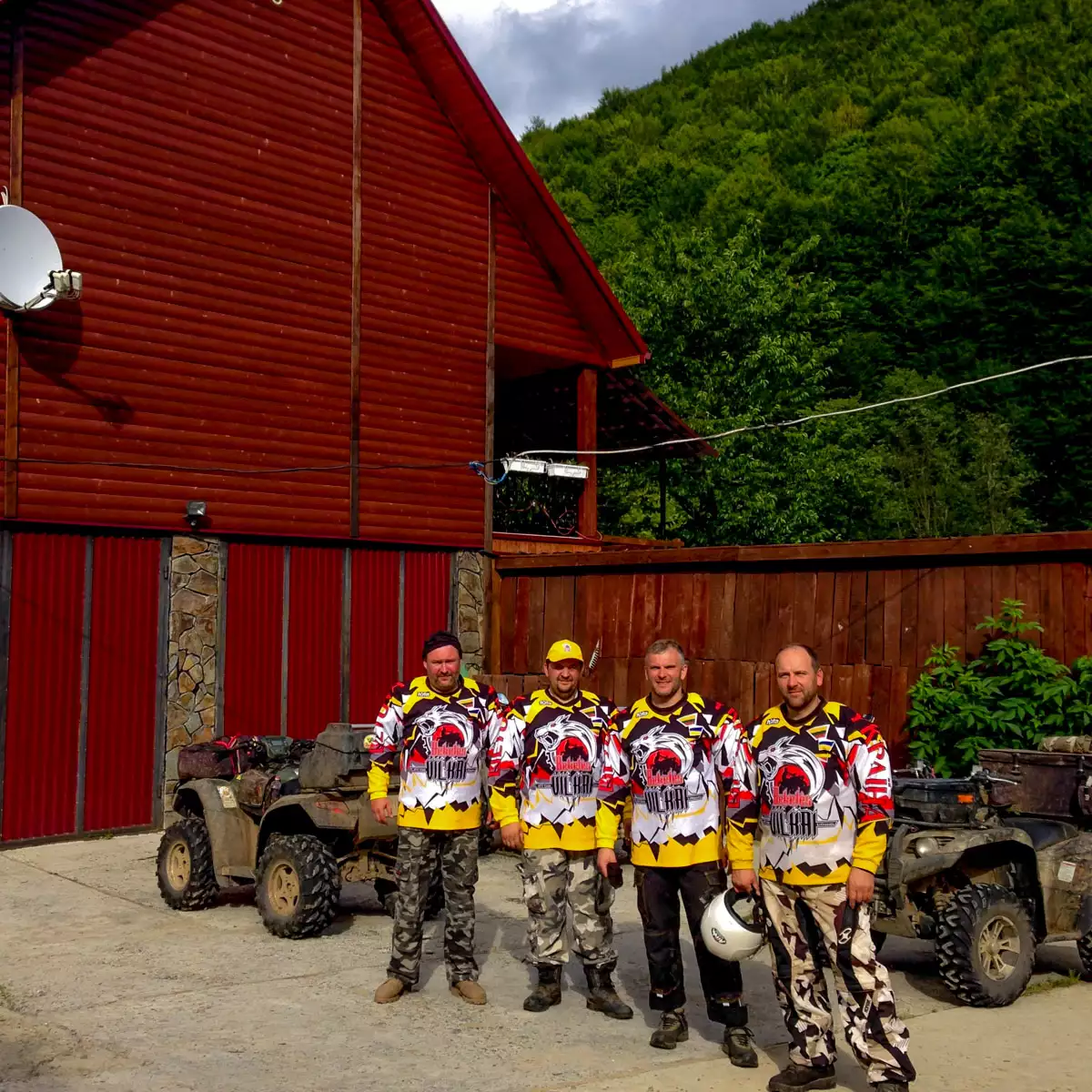 Guest house “Nad Tisoy”