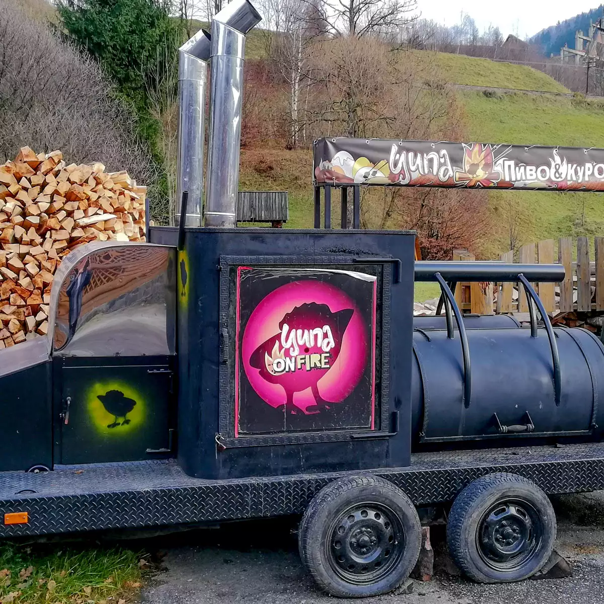 Pizzeria “Hutsul pizza with Gazdiv beer”