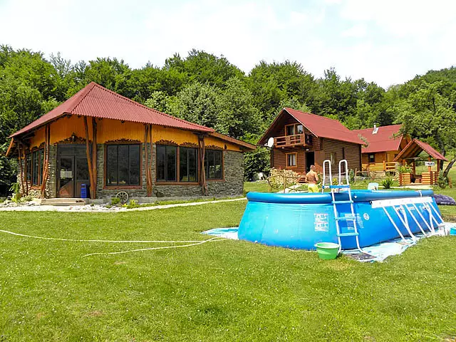 Садиба «Золота модрина»