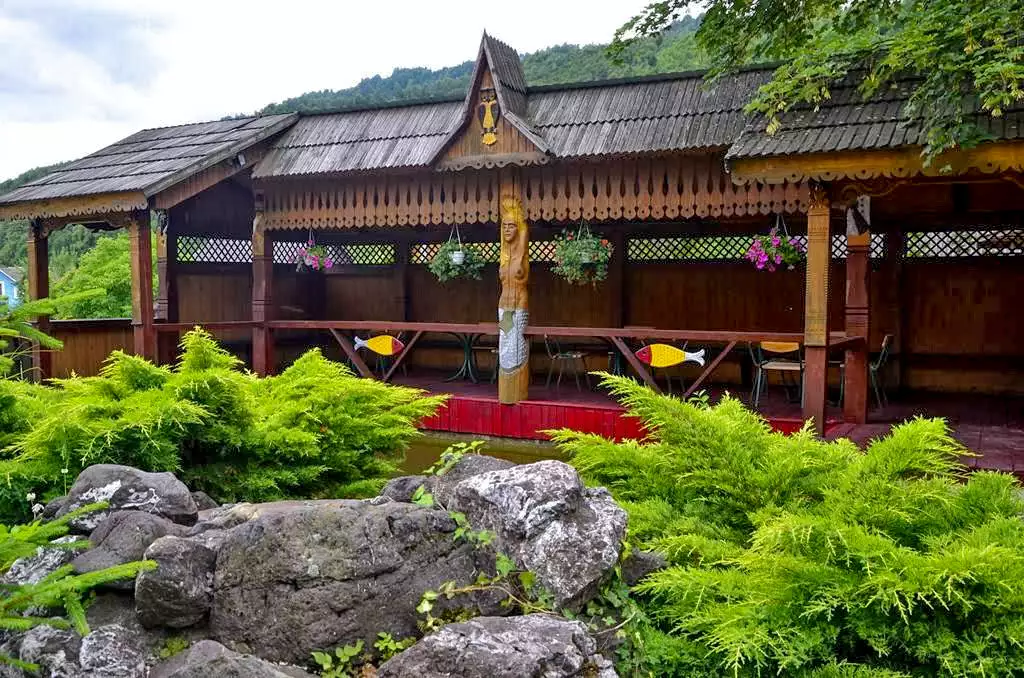 Гостинний двір «Лісова казка»