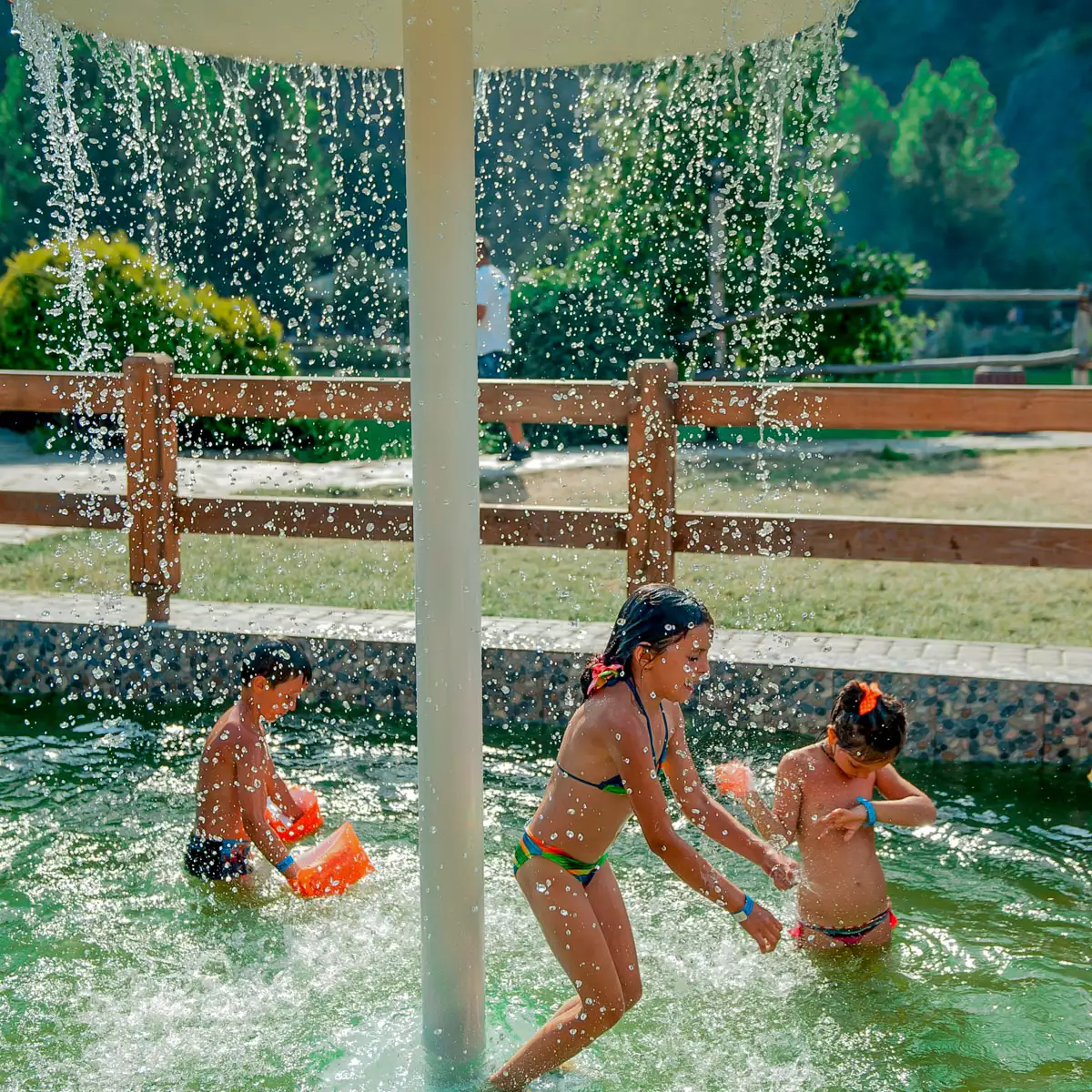 Розважально-готельний комплекс «Чорна Гора»