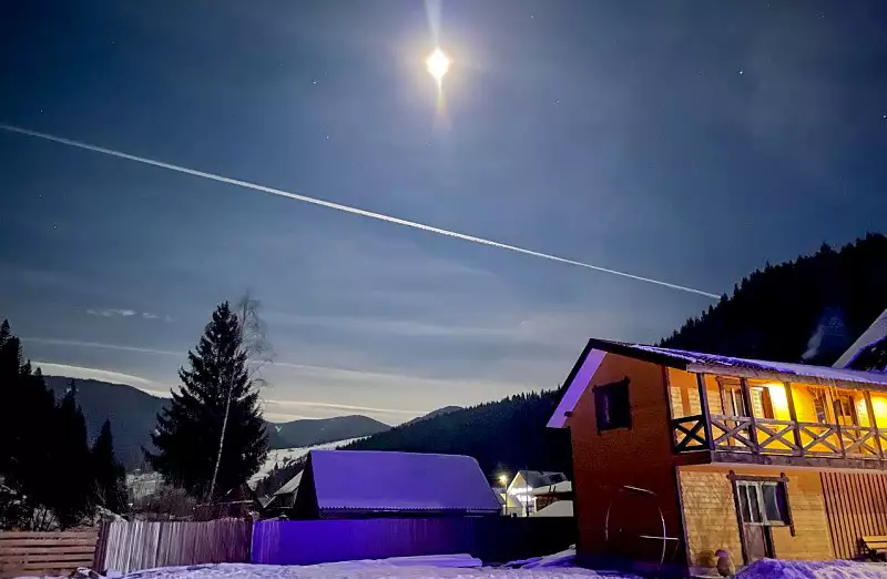 Приватні садиби та котеджі в Міжгір'ї