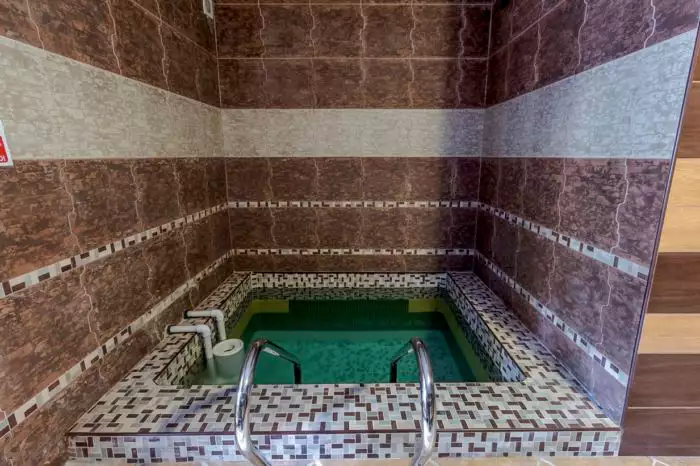 Готельно-ресторанний комплекс «Адреналін»