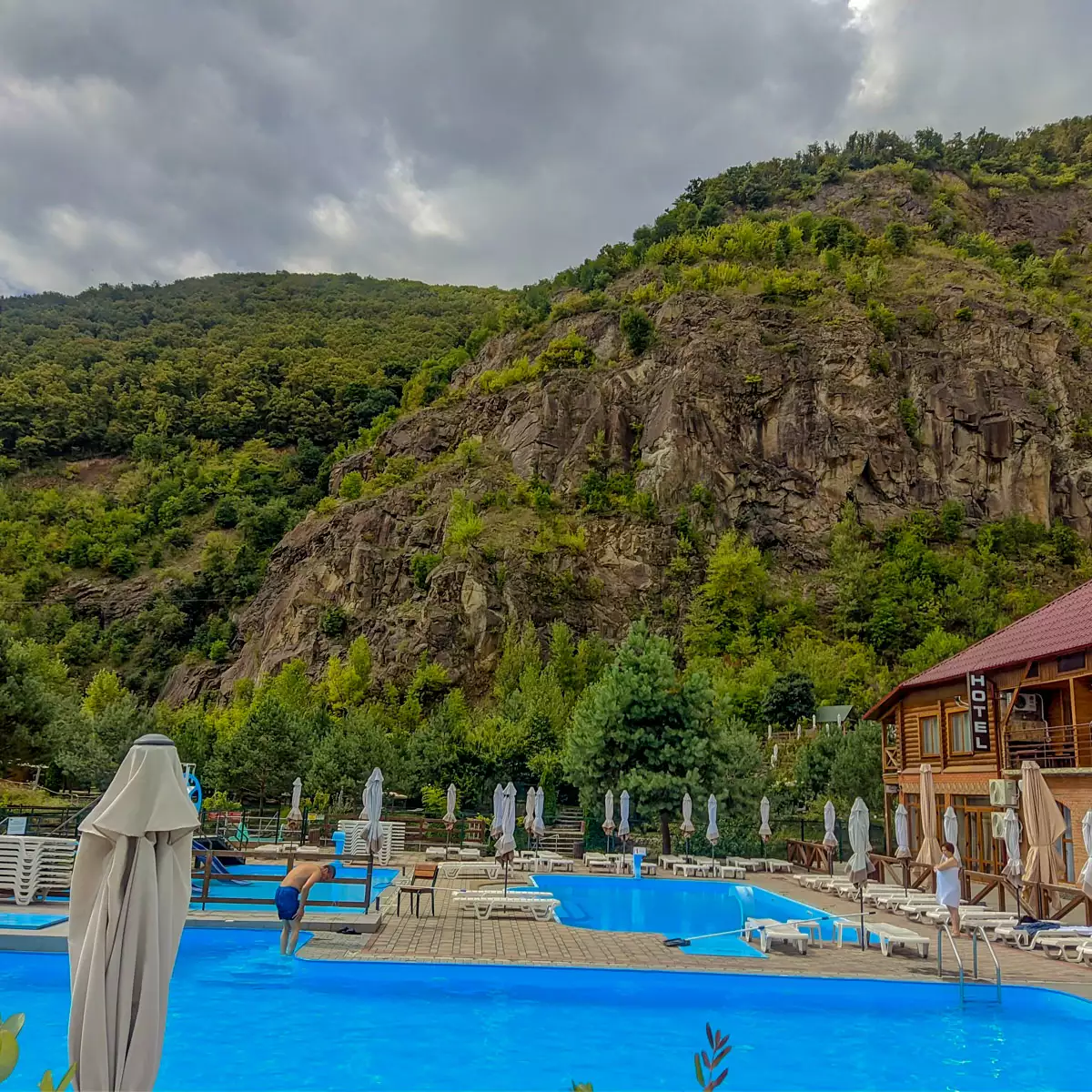 Ресторан на території ГК «Чорна гора»