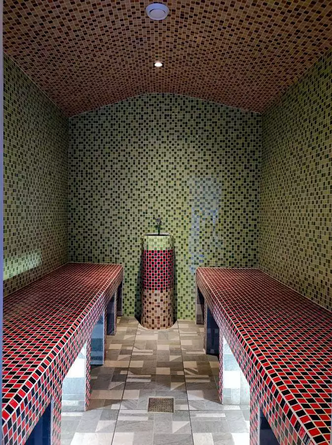 Aura Carpathian Hotel