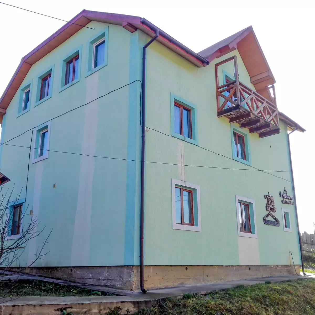 Готель «Аура Карпат»