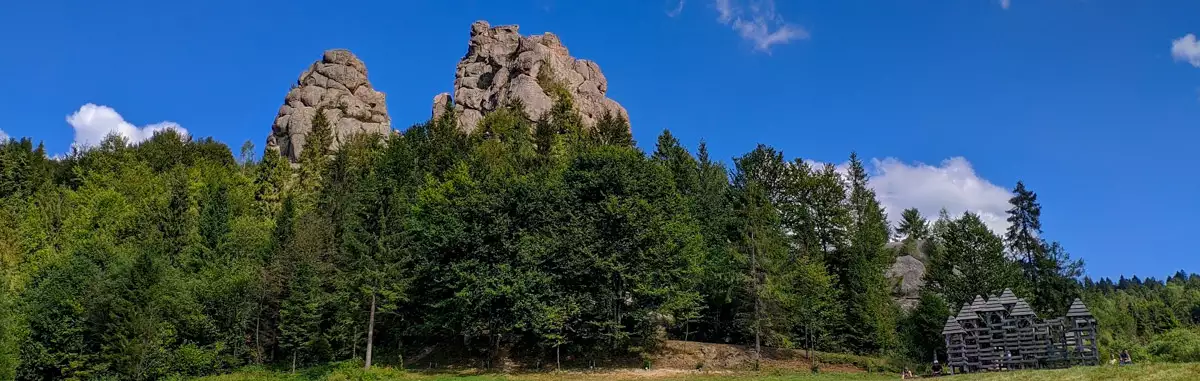 Місто-фортеця Тустань