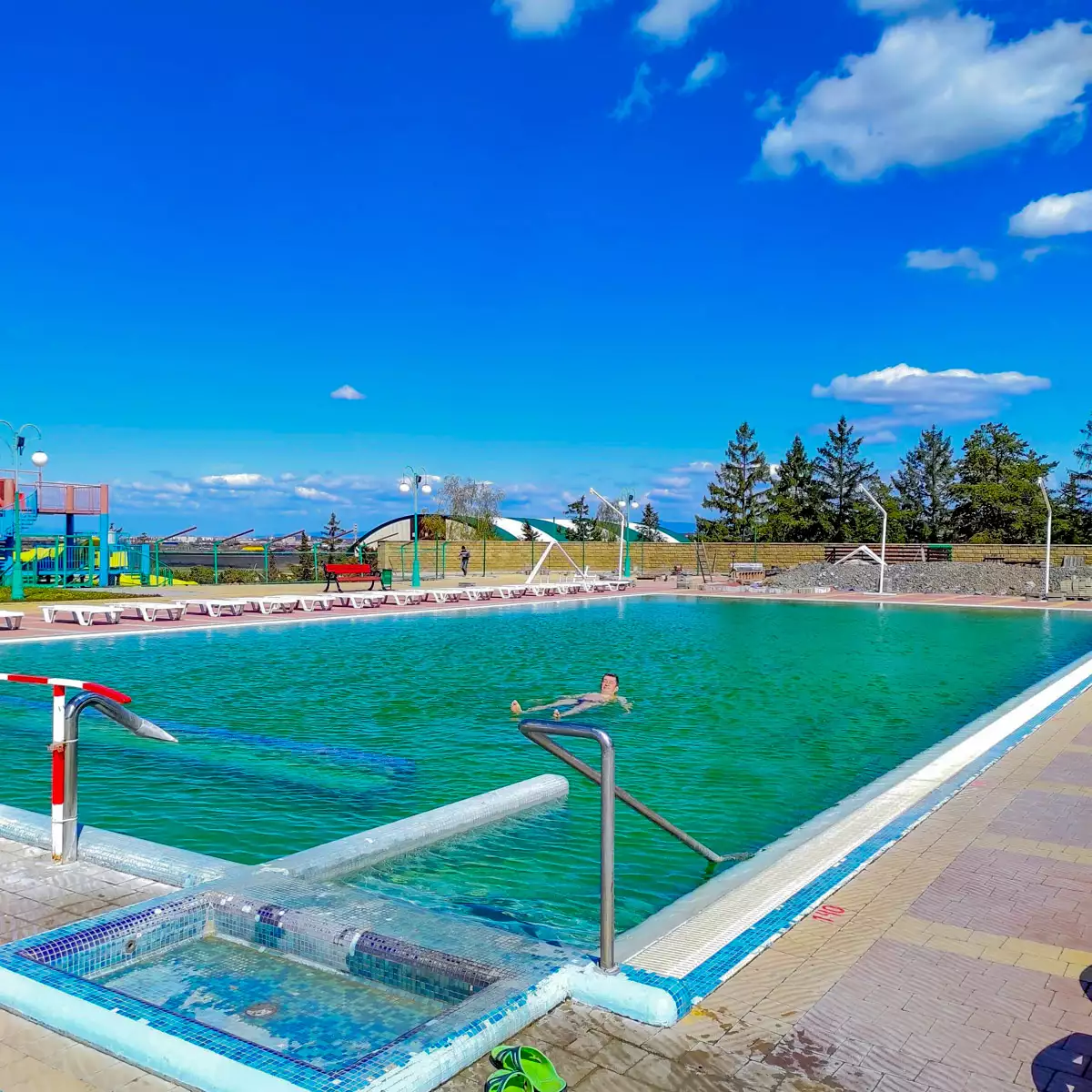 Термальні басейни «Золота Гора»