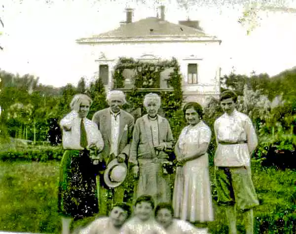 Палац графа Плотені