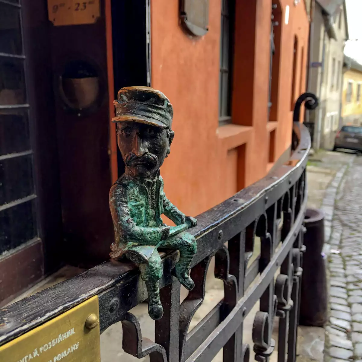 Міні-скульптура Микола Шугай