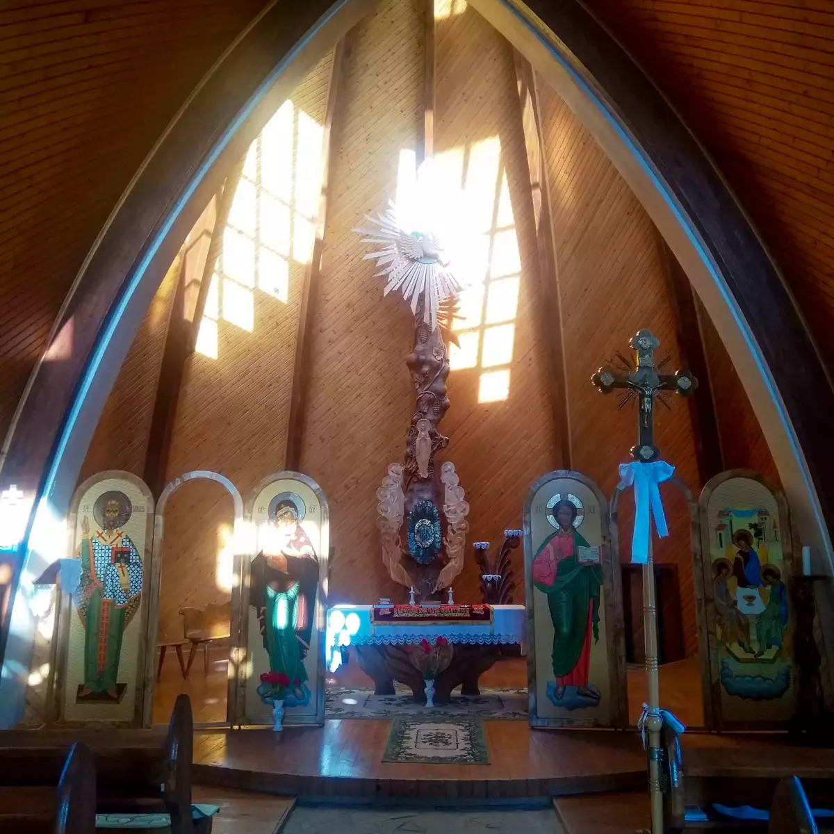 Модерністський храм Святого Духа