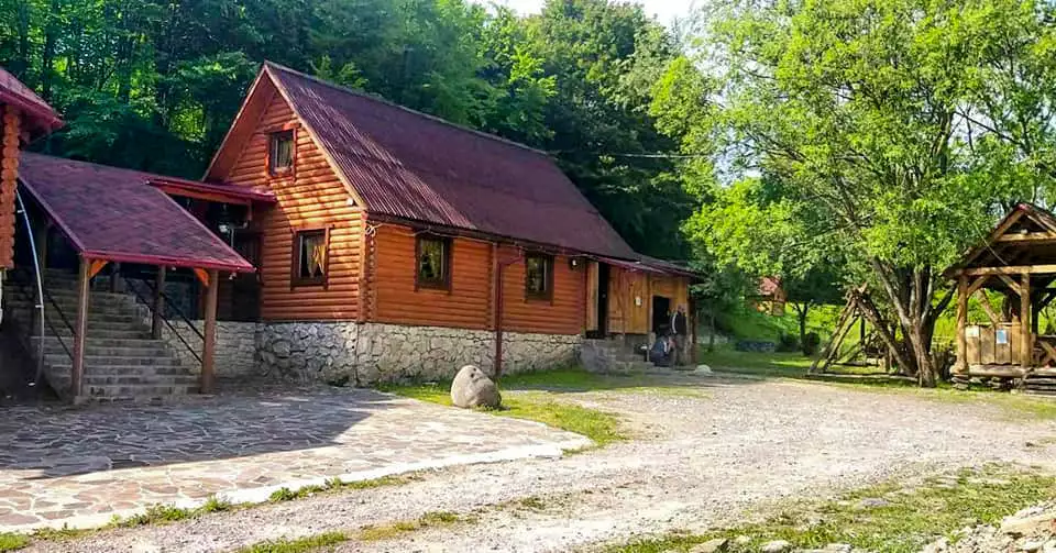 Туристическая база «Белый камень»