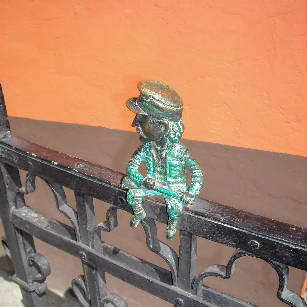 Міні-скульптура Микола Шугай