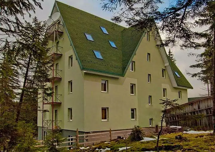 Готель «Зелена дача»