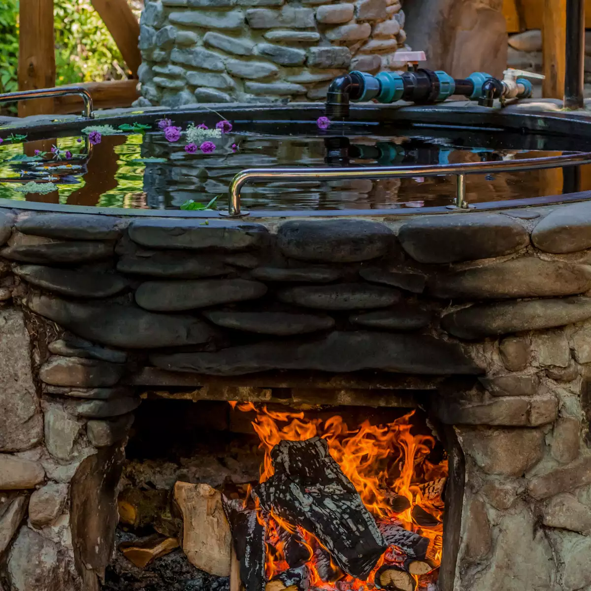 Усадьба «Над потоком»