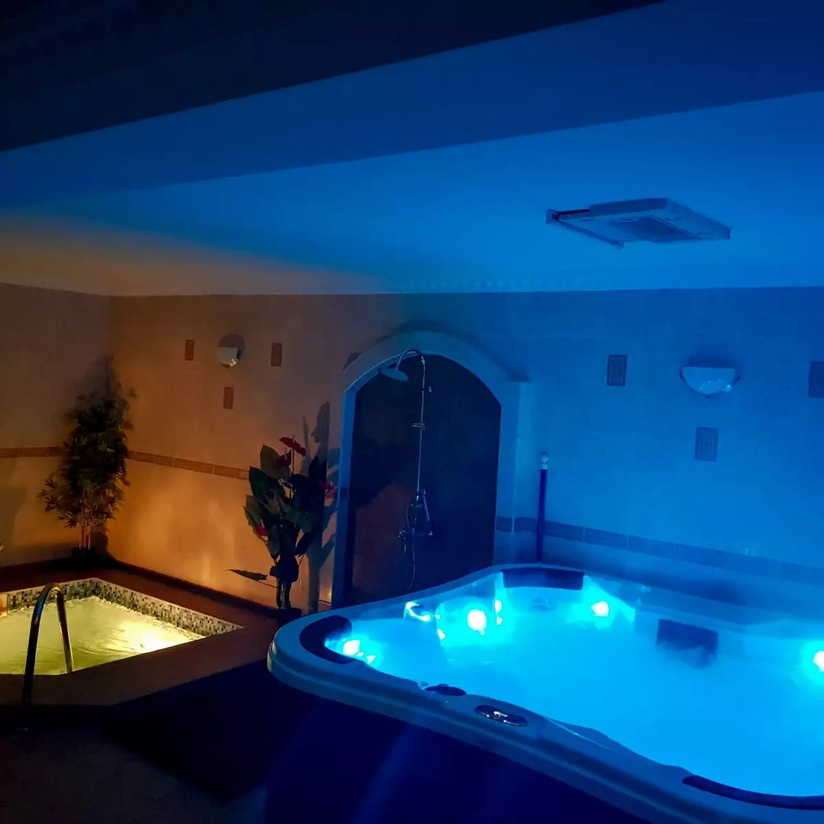 Hotel “Villa Eden Deluxe”