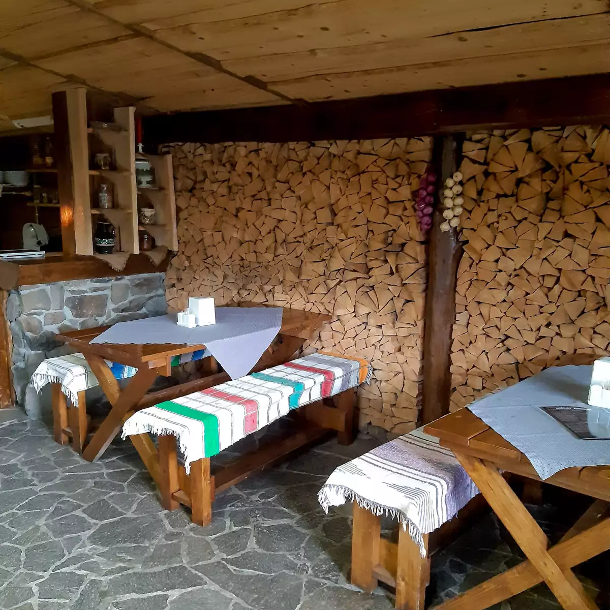 Піцерія «Комора»