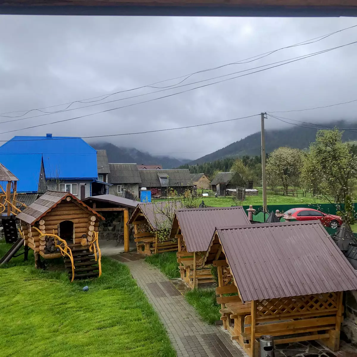 Gutshof “Synevyrsky Chardash”