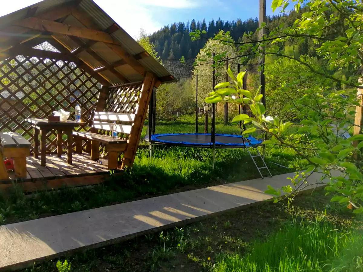 Гостинний двір «Живиця Чан»