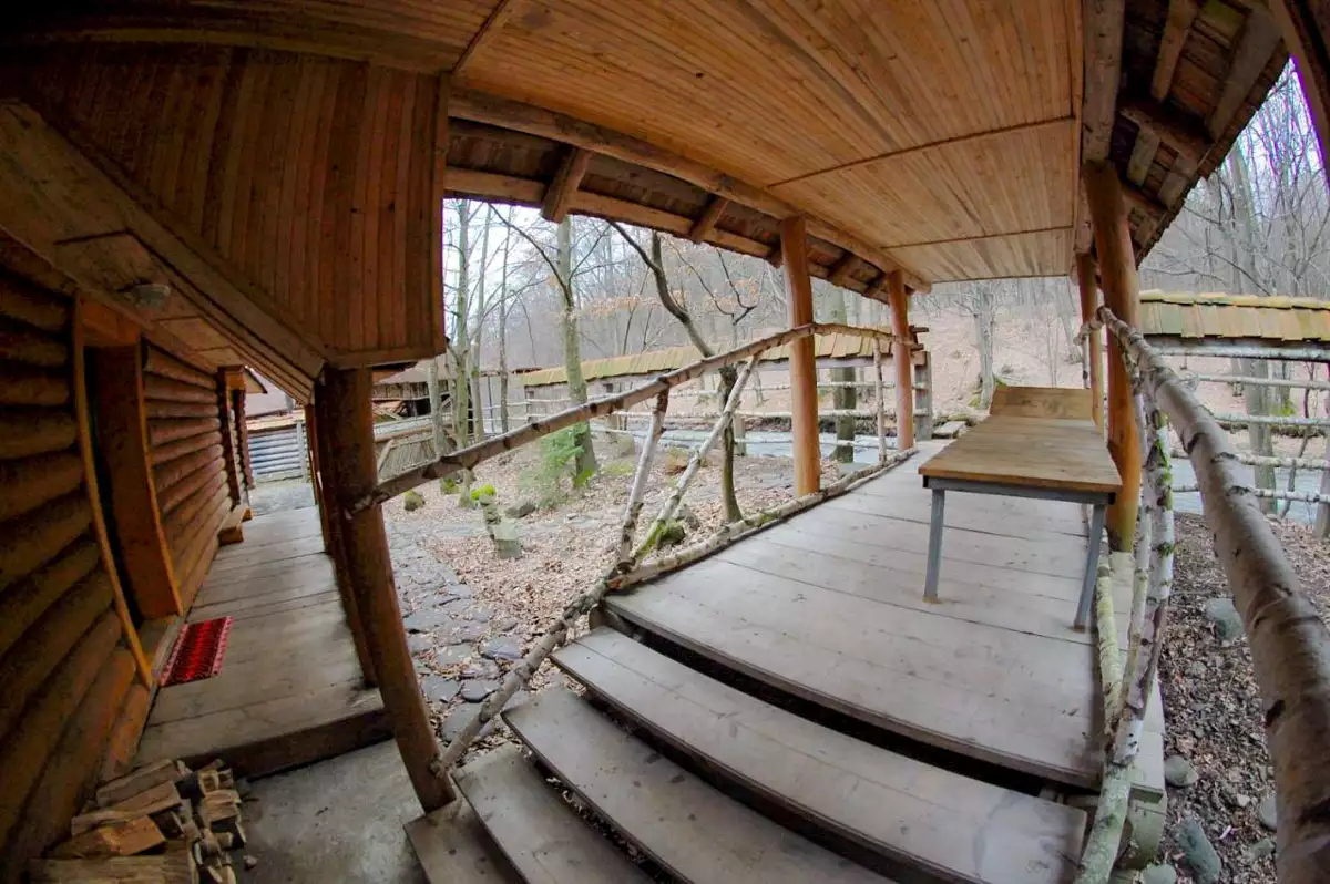 Котеджний комплекс «Білочка»