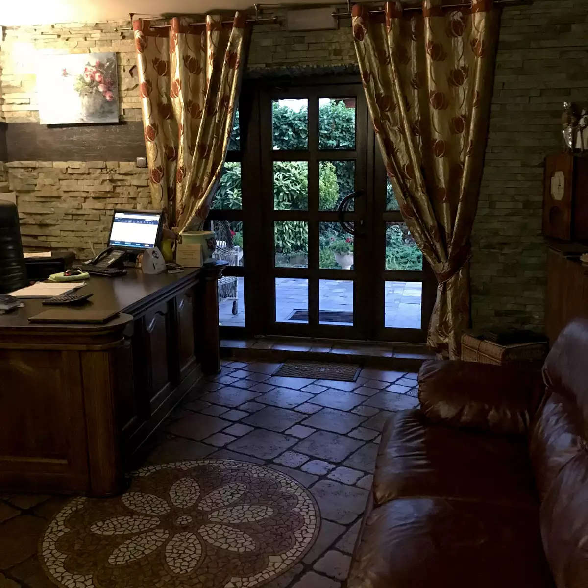 Guest house “Adonis”