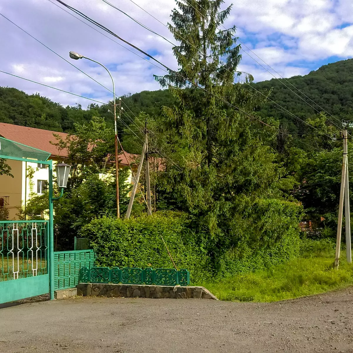 Котеджний комплекс «Білочка»