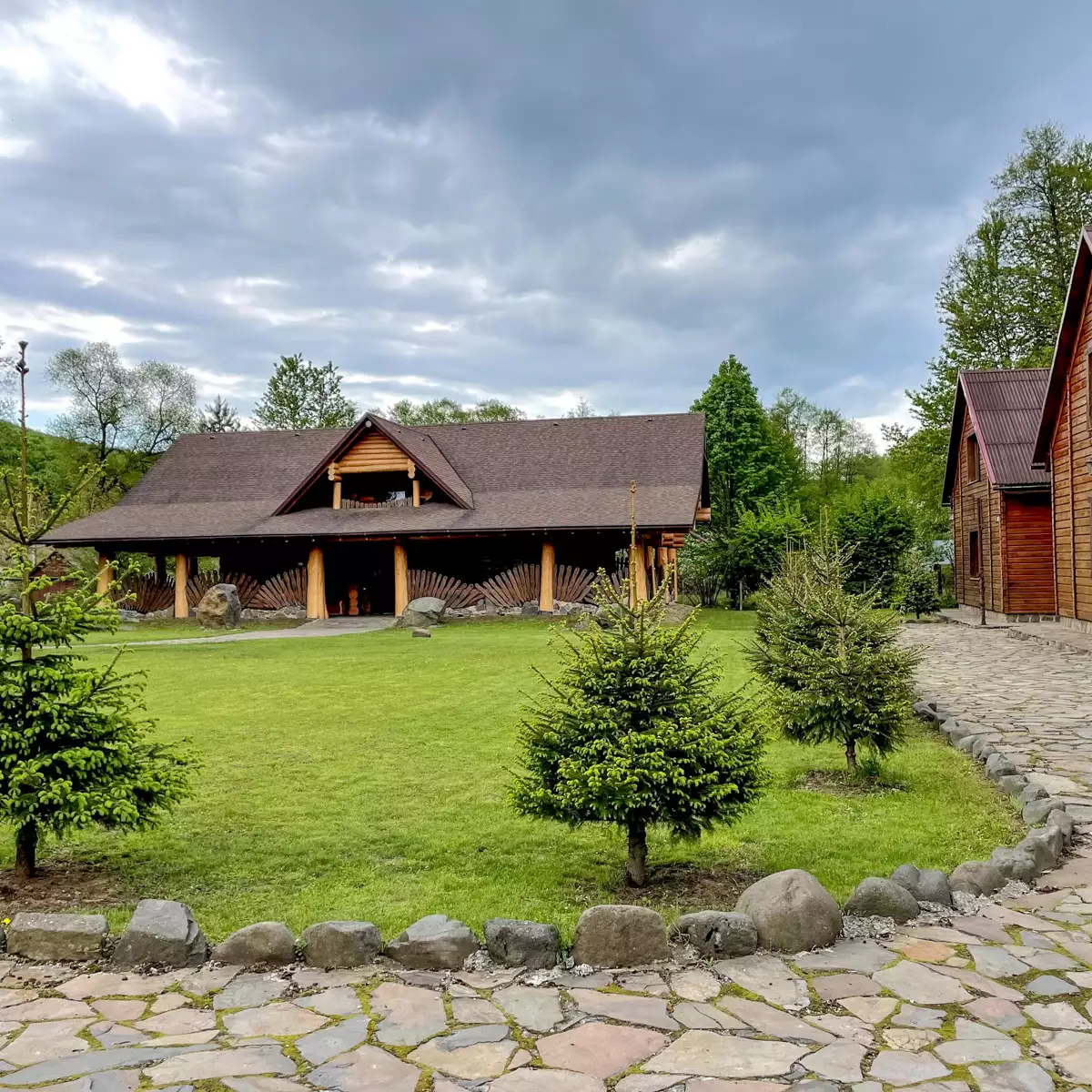 Котеджний комплекс «Білочка»