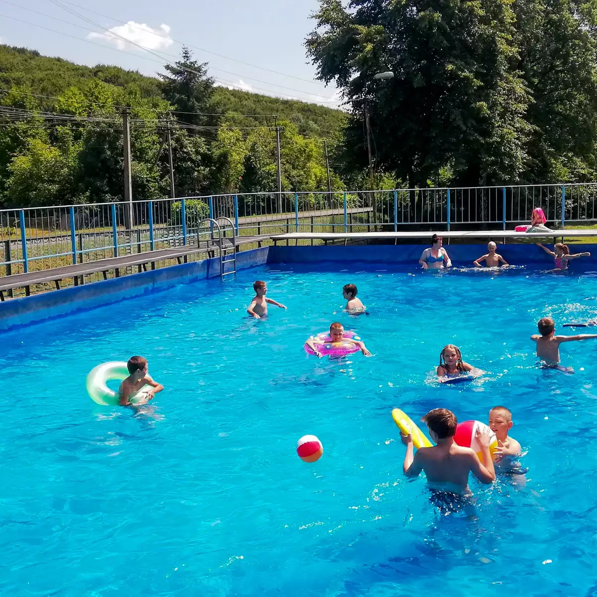 Котеджний комплекс «Білочка»