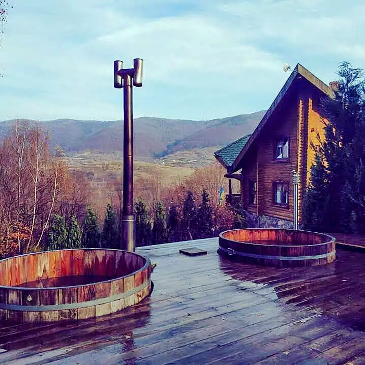 Gutshof „Ertasch“.