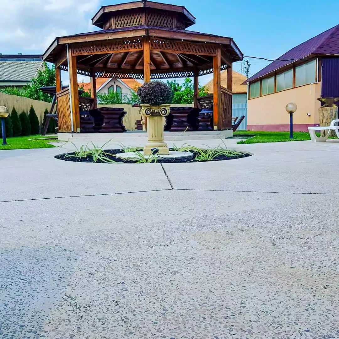 Hotel “Villa Eden Deluxe”