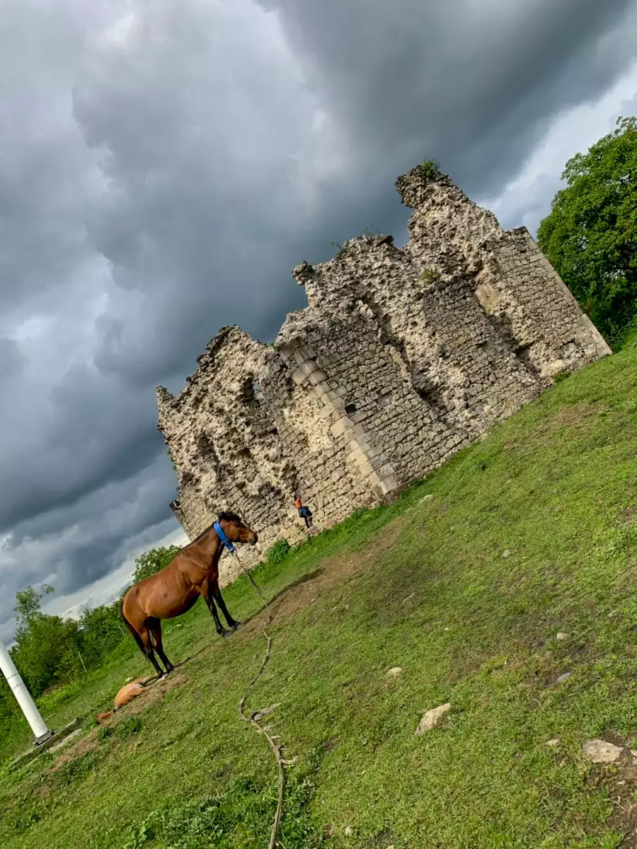 Середнянський замок тамплієрів
